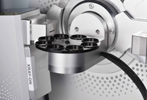 Автоматический 8-позиционный сменщик исключает ручной труд и повышает производительность при серийных измерениях.